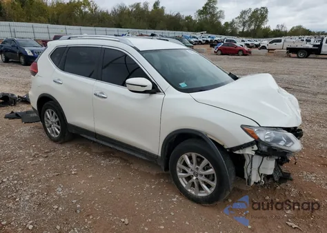 2017 Nissan Rogue S z USA, uszkodzony, nr VIN JN8AT2MT7HW393066
